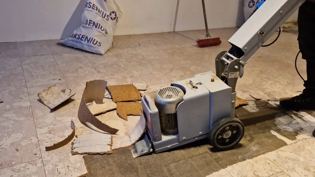 Kurkvloer verwijderen